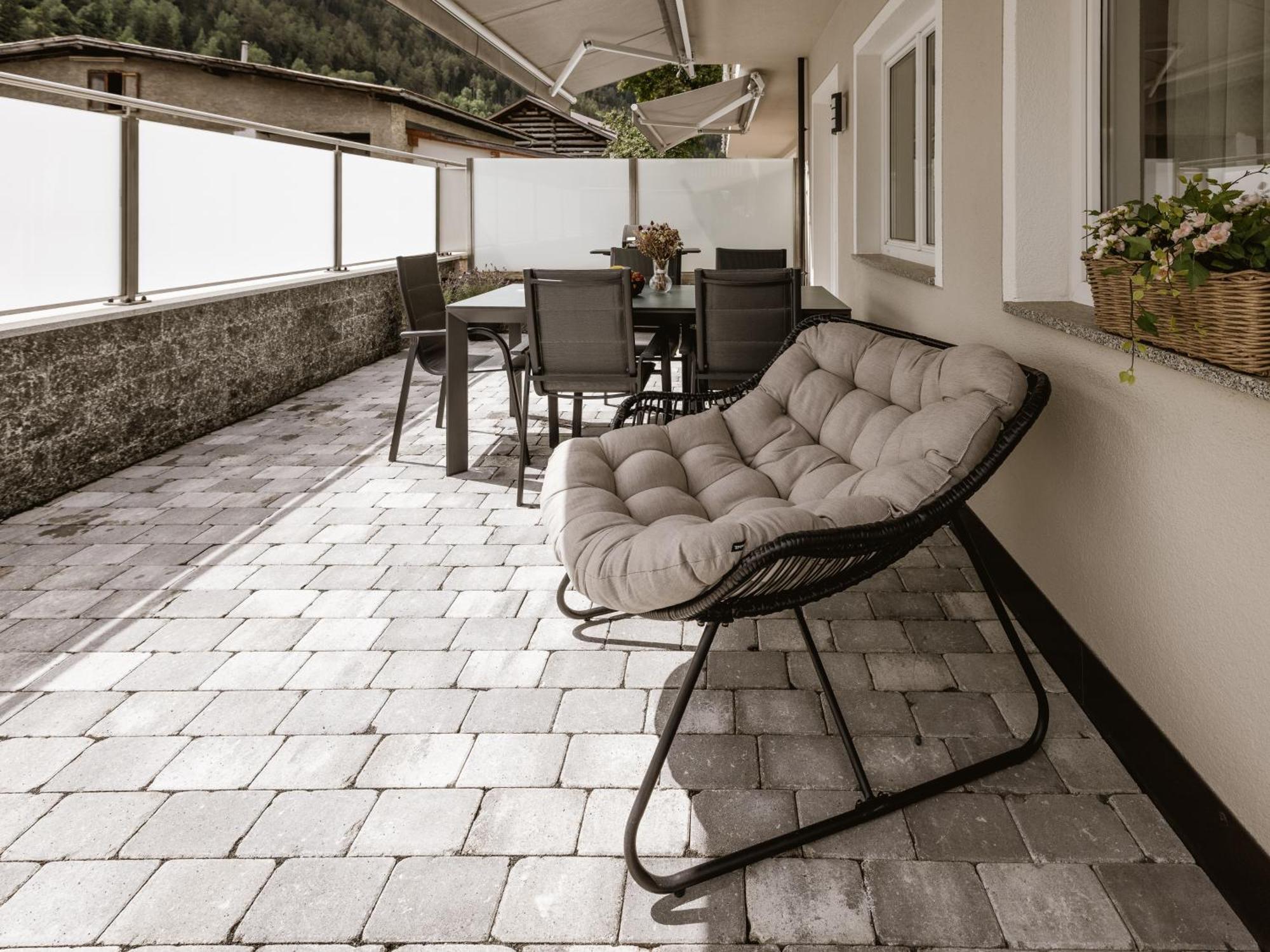 Apartmenthaus Goldeck Ried im Oberinntal Exterior photo
